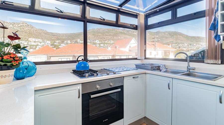 8 Bedroom Property for Sale in Fish Hoek Western Cape